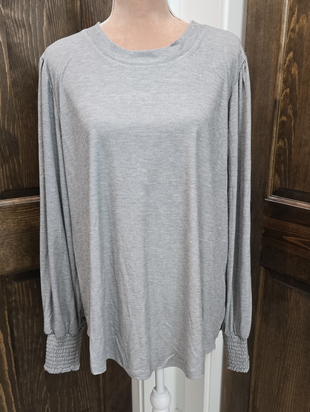 torrid Light Gray Long Sleeve Tee with Smocked Cuffs